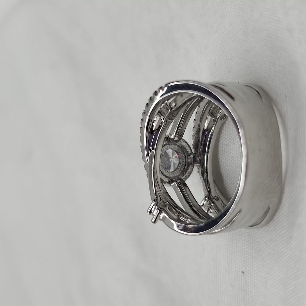 INFINITY DIAMOND RING🎄 - Picture 9 of 11